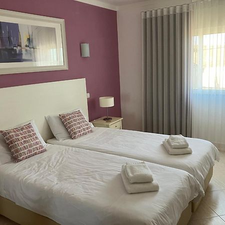 אלבור Apartamento Vila Marachique מראה חיצוני תמונה
