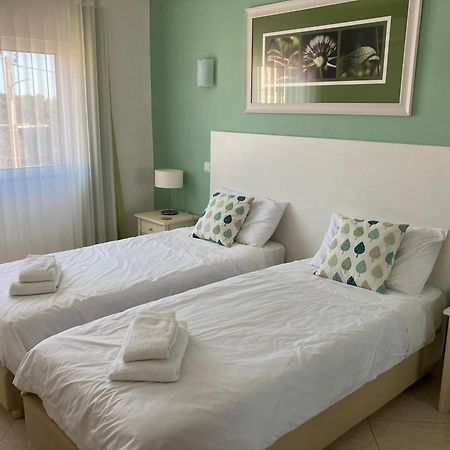 אלבור Apartamento Vila Marachique מראה חיצוני תמונה