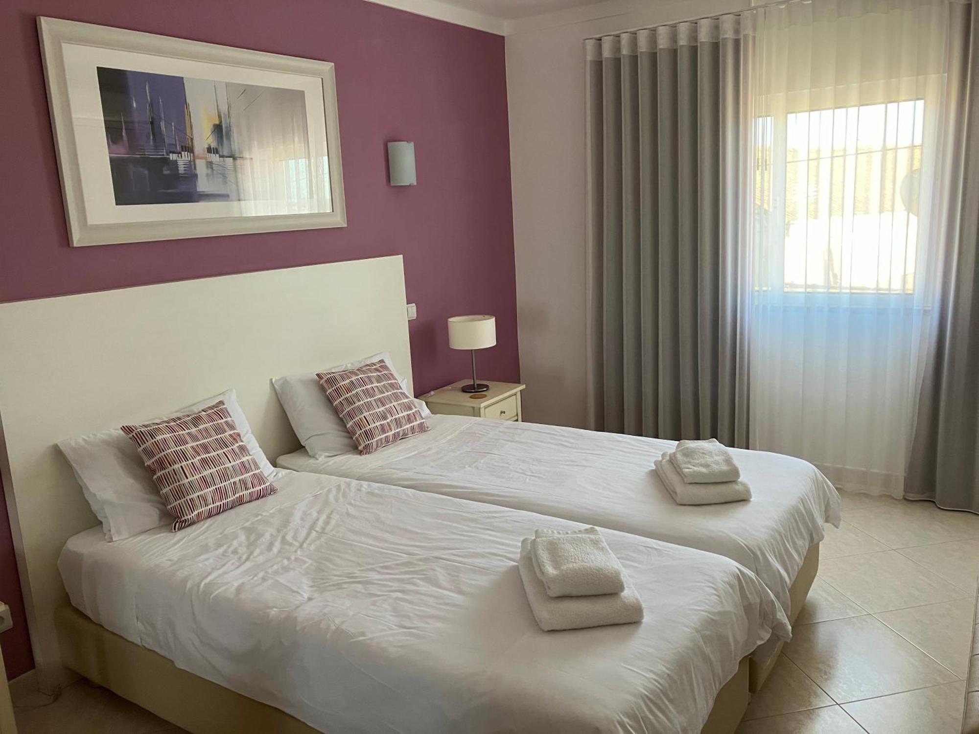 אלבור Apartamento Vila Marachique מראה חיצוני תמונה