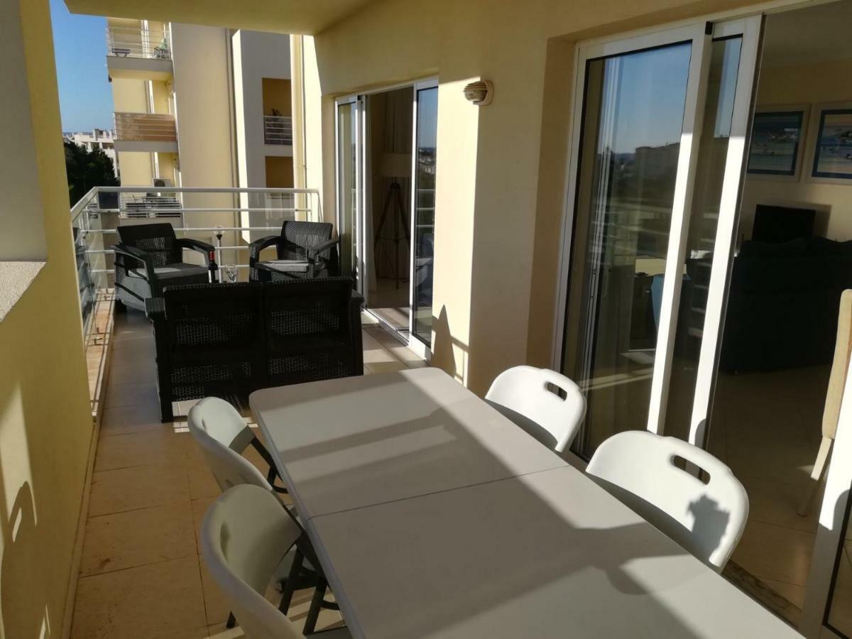 אלבור Apartamento Vila Marachique מראה חיצוני תמונה